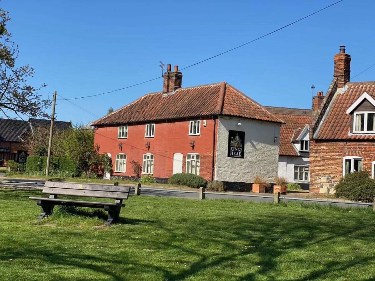 Hotel Kings Head Bawburgh Extérieur photo